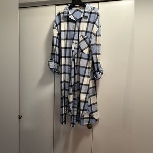 Women’s Tunic flannel size medium